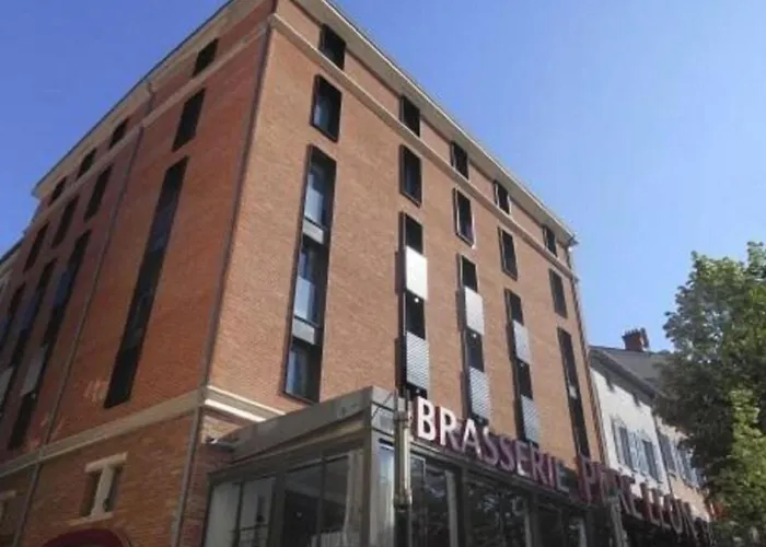 Hotel Le Pere Leon
